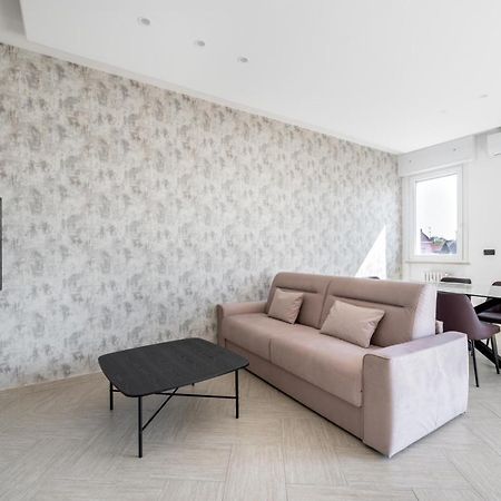 Resp Suites ノヴァーラ エクステリア 写真